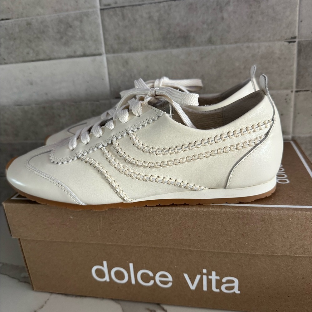 DOLCE VITA DELANY Off-White Sneakers, size 8 - Picture 2 of 12